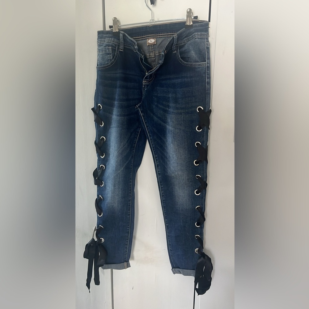 Women's Blue Lace-Up cropped Jeans